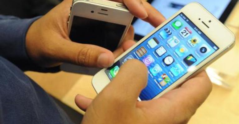 " النقابة" تستهجن تعميم "الوزارة" بتسليم هواتف المدرسين للمدير أثناء الدوام " النقابة" تستهجن تعميم "الوزارة" بتسليم هواتف المدرسين للمدير أثناء الدوام