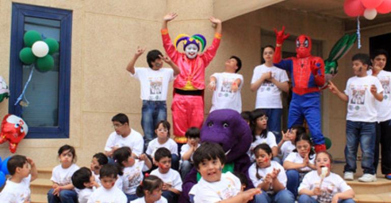 لاجئون يناشدون الإغاثيين الاهتمام بأطفالهم مرضى متلازمة داون لاجئون يناشدون الإغاثيين الاهتمام بأطفالهم مرضى متلازمة داون