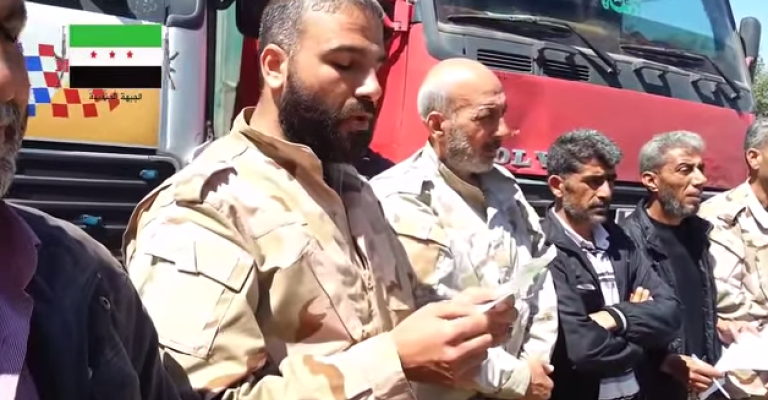 الجيش الحر يعلن إعادة شاحنات تم سلبها على حدود جابر - نصيب