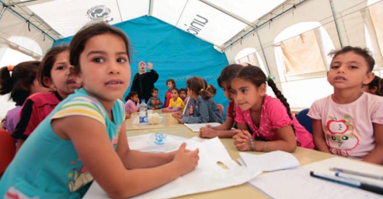 برنامج تعليمية غير نظامية تحد من مشكلة الاكتظاظ الطلابي في المدارس برنامج تعليمية غير نظامية تحد من مشكلة الاكتظاظ الطلابي في المدارس