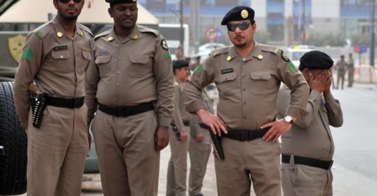 مقتل رجليّ أمن سعوديين بتعليمات من"داعش" مقتل رجليّ أمن سعوديين بتعليمات من"داعش"