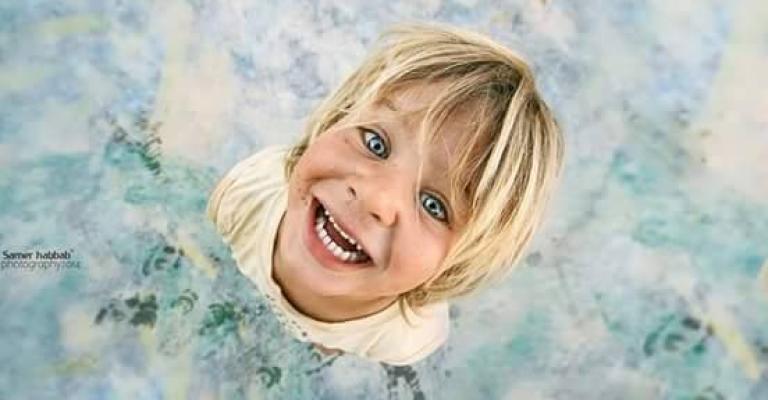 جبريل طفل سوري بطلة أوروبية يجذب عدسات الكاميرات