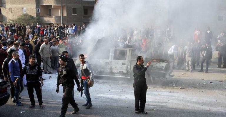 مصر: مقتل شرطي إثر اشتباكات مع مؤيدين للإخوان مصر: مقتل شرطي إثر اشتباكات مع مؤيدين للإخوان