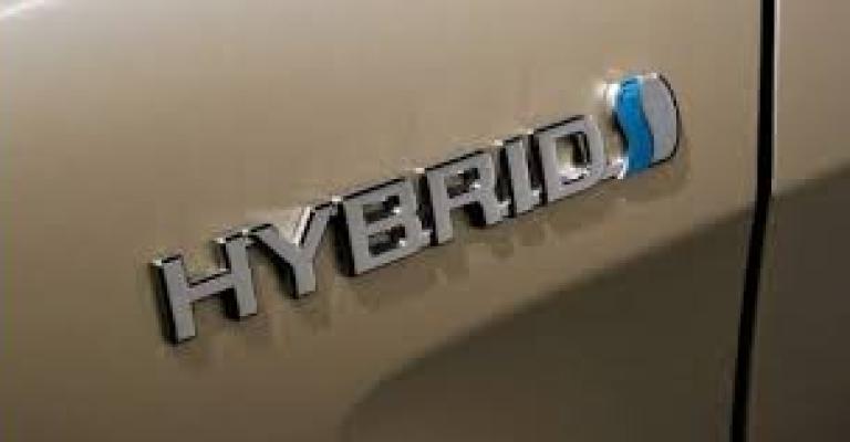 تعديل أسعار المشتقات النفطية وربطه بأجور النقل العام