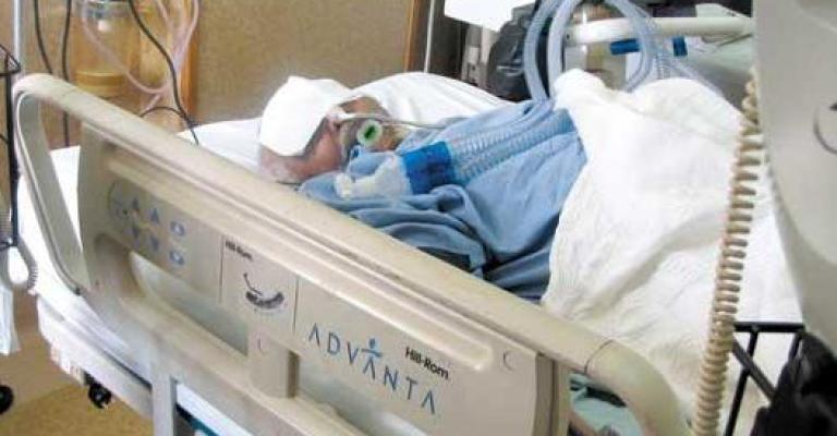 النقابة: ثقب بمعدة معلّم نتيجة خطأ طبي