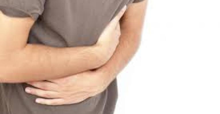 تسمم 5 أشخاص لتناولهم أطعمة فاسدة