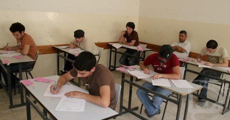 الازايدة: 20 الفا بالزرقاء الاولى يقدمون "التحصيلي" وتشديدات لضبط "التوجيهي" الازايدة: 20 الفا بالزرقاء الاولى يقدمون "التحصيلي" وتشديدات لضبط "التوجيهي"