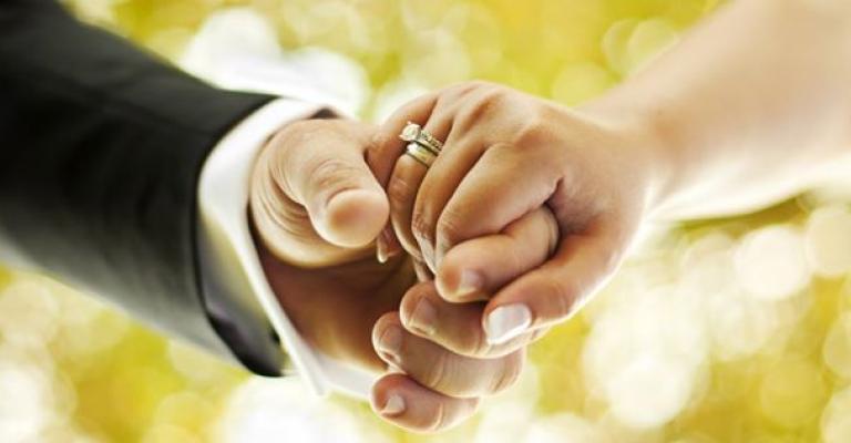 "أرض- العون القانونيّ" تطلق حملة لتثبيت عقود الزواج