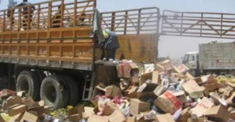 إتلاف 19.5 طن مواد غذائية غير صالحة للاستهلاك في الزرقاء إتلاف 19.5 طن مواد غذائية غير صالحة للاستهلاك في الزرقاء