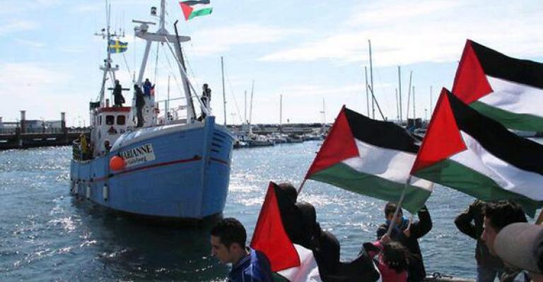 إسرائيل تسيطر على "أسطول الحرية 3" إسرائيل تسيطر على "أسطول الحرية 3"