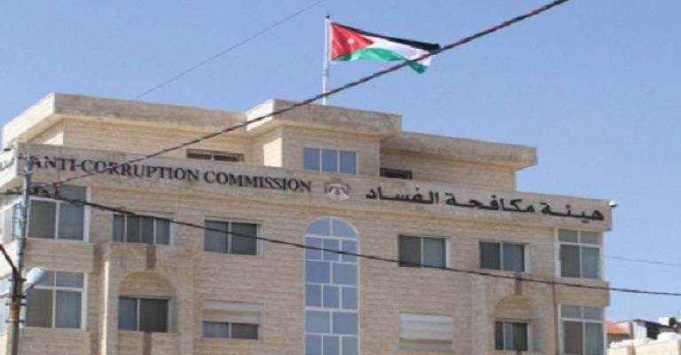 "الفساد" تضع يدها على 32 شركة بملف "بطاقة المتسورد"