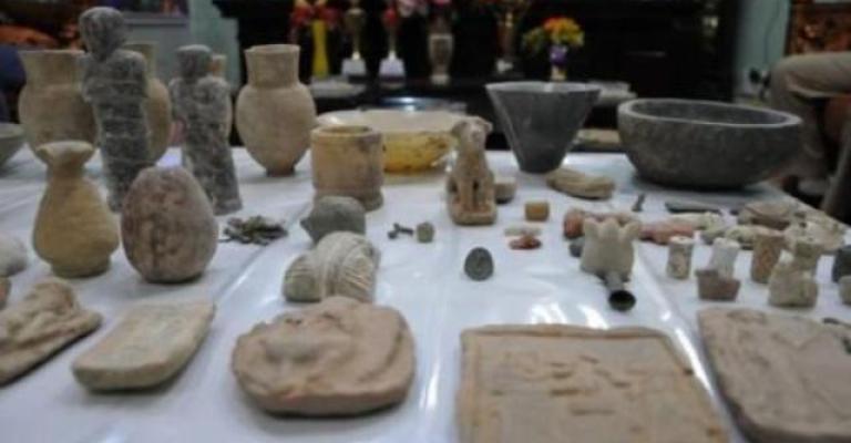 العراق يستعيد 700 قطعة أثرية من 3 دول إحداها الأردن العراق يستعيد 700 قطعة أثرية من 3 دول إحداها الأردن