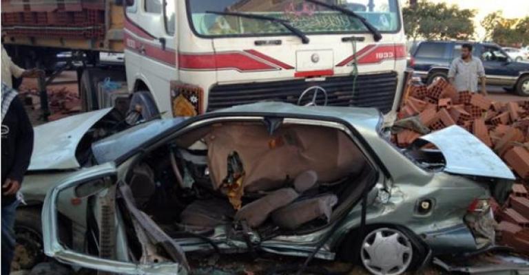 14 إصابة إثر اصطدام شاحنة بـ20 مركبة