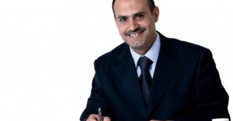 الأمن يوقف الكاتب جهاد المحيسن الأمن يوقف الكاتب جهاد المحيسن