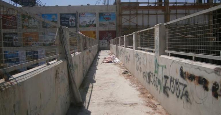 الاشغال : جسور المشاة في الزرقاء "آمنة 100%" الاشغال : جسور المشاة في الزرقاء "آمنة 100%"