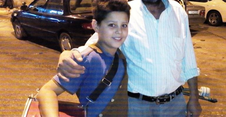 المسحراتي.. مهنة موسمية من ايقاظ الناس لإلتقاط الصور المسحراتي.. مهنة موسمية من ايقاظ الناس لإلتقاط الصور