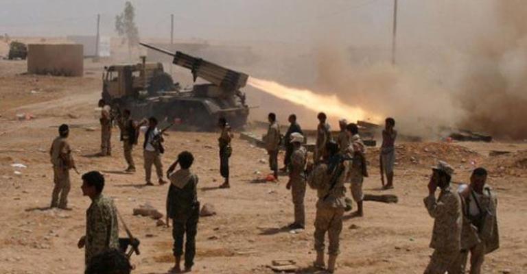 قوات الحكومة اليمنية "تستعيد السيطرة" على مطار عدن قوات الحكومة اليمنية "تستعيد السيطرة" على مطار عدن