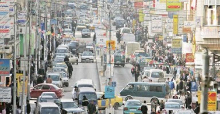 إغلاق شوارع بالزرقاء أمام المركبات إغلاق شوارع بالزرقاء أمام المركبات