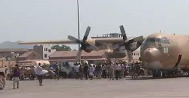 هبوط أول طائرة عسكرية سعودية في مطار عدن