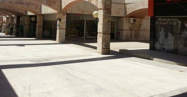 أصحاب مكاتب سيارات "الحدائق" يطالبون ببدائل