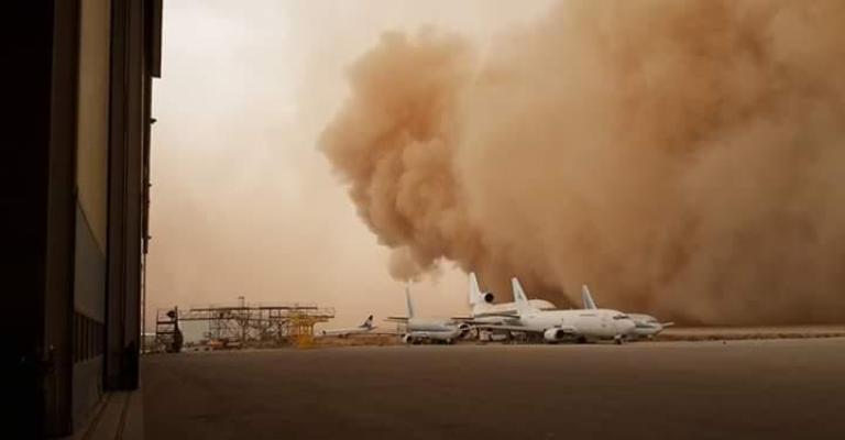 تغيير مواعيد رحلات جوية بسبب العاصفة الرملية تغيير مواعيد رحلات جوية بسبب العاصفة الرملية