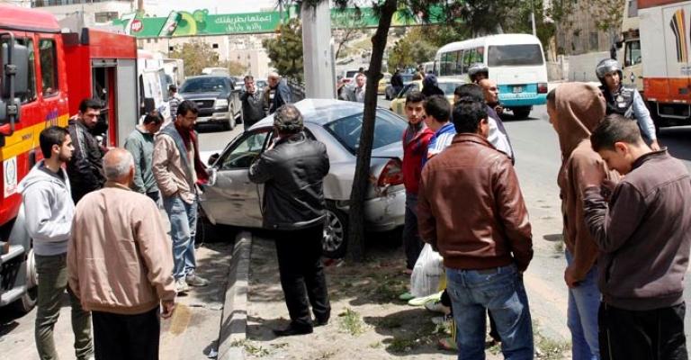 8 إصابات بحادثي تصادم