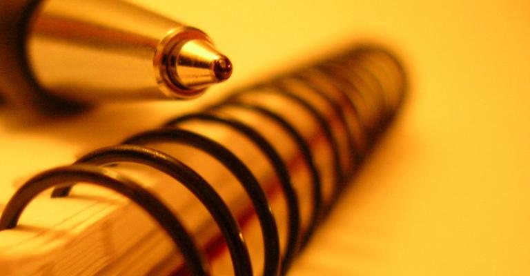 آراء: تشريعات وبيروقراطية تعيق الاستثمار آراء: تشريعات وبيروقراطية تعيق الاستثمار