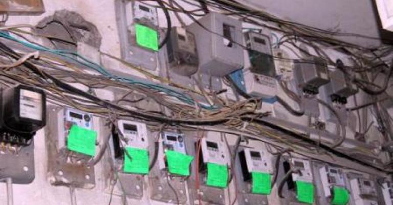 تسجيل 141 حالة استجرار غير مشروع للكهرباء خلال موجة الحر تسجيل 141 حالة استجرار غير مشروع للكهرباء خلال موجة الحر