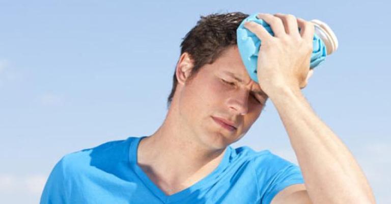 ضربات الشمس والتسمم الغذائي أبرز مخاطر موجات الحر ضربات الشمس والتسمم الغذائي أبرز مخاطر موجات الحر