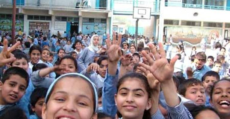 الوكالة ترجئ قرار تأجيل العام الدراسي