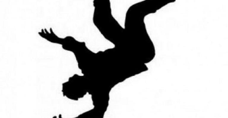 وفاة شخص بحادث سقوط في إربد