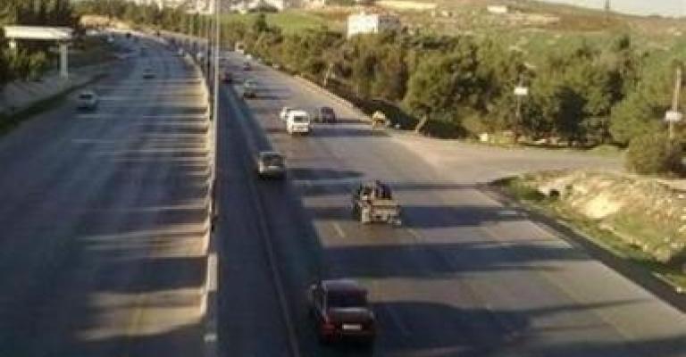 حملة على الأكشاك المخالفة في طريق المطار