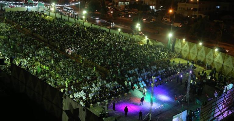 آلاف المشاركين بمهرجان الحركة الإسلامية"لبيك يا أقصى"