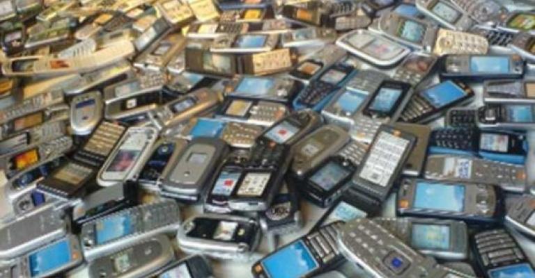 ضبط كميات كبيرة من الأجهزة الخلوية على الحدود ضبط كميات كبيرة من الأجهزة الخلوية على الحدود