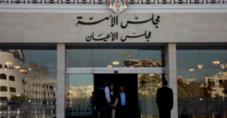 مشتركة الأعيان تقرّ 10 % من مجلس المحافظة للمرأة