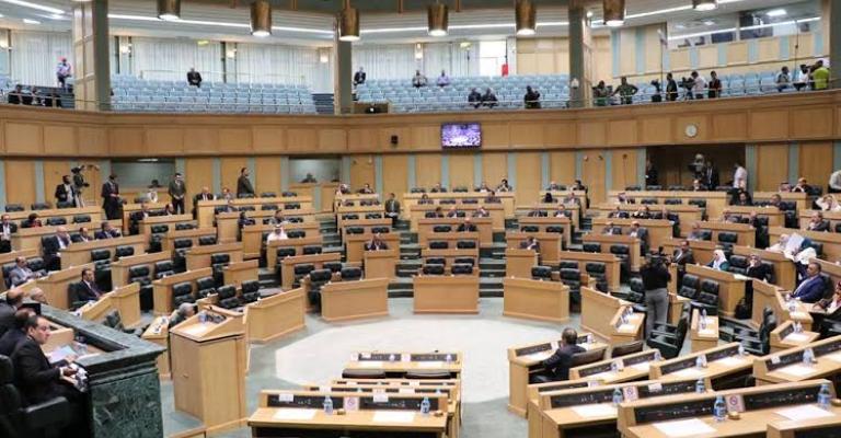 "النواب" يحصر التعيين في "المستقلة للانتخاب" بـ"الخدمة المدنية"