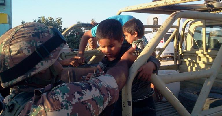 دخول 104 لاجئاً سورياً إلى المملكة