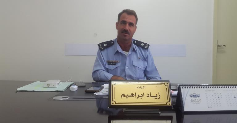 باصات جبل طارق بالزرقاء.. "طيش وعدم التزام بالخط والأجرة" باصات جبل طارق بالزرقاء.. "طيش وعدم التزام بالخط والأجرة"