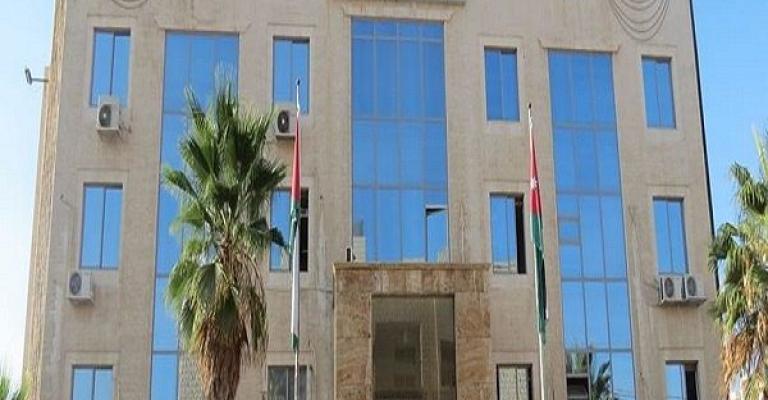 "العمل" تستجيب لمطالب عمّال شركة الكهرباء