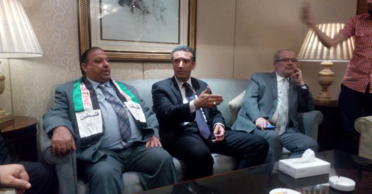 داود يدعو المواطنين لزيارة الأقصى.. ولا تجريم بـ"التطبيع"