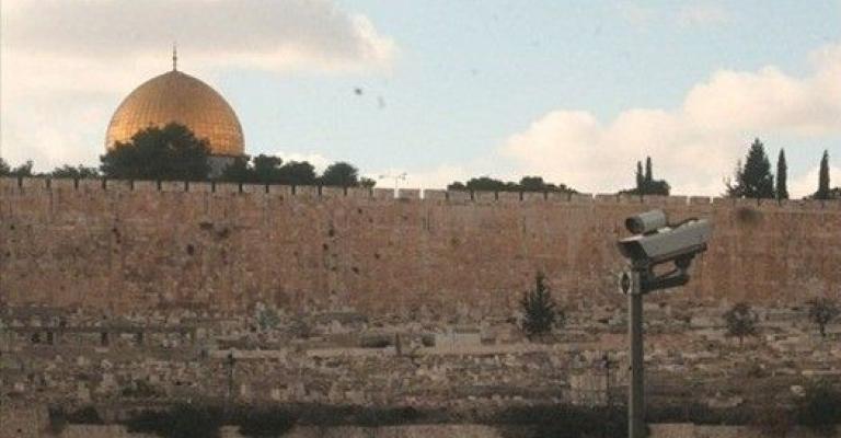 من سيشرف على كاميرات المراقبة بساحات الأقصى الأردن أم إسرائيل؟