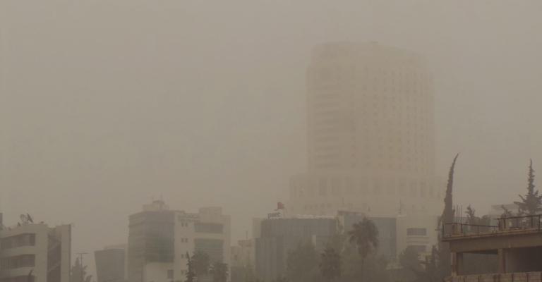 عاصفة رملية وأمطار "طينيّة" حتى الخميس- فيديو عاصفة رملية وأمطار "طينيّة" حتى الخميس- فيديو