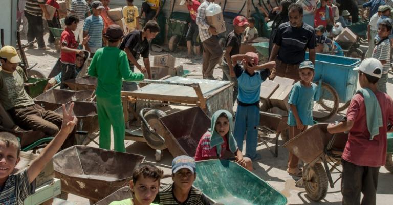 طلبة سوريون.. على أمل العودة للدراسة والوطن طلبة سوريون.. على أمل العودة للدراسة والوطن