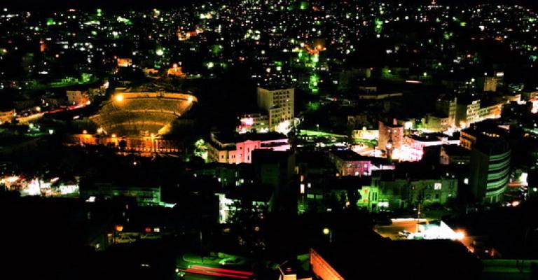 مظاهر المعاصرة تخفي وجه وسط البلد التراثي مظاهر المعاصرة تخفي وجه وسط البلد التراثي