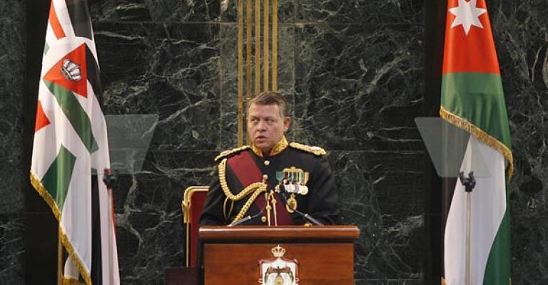 إلغاء دعوات تغطية خطاب العرش وحصرها بمؤسسات معينة