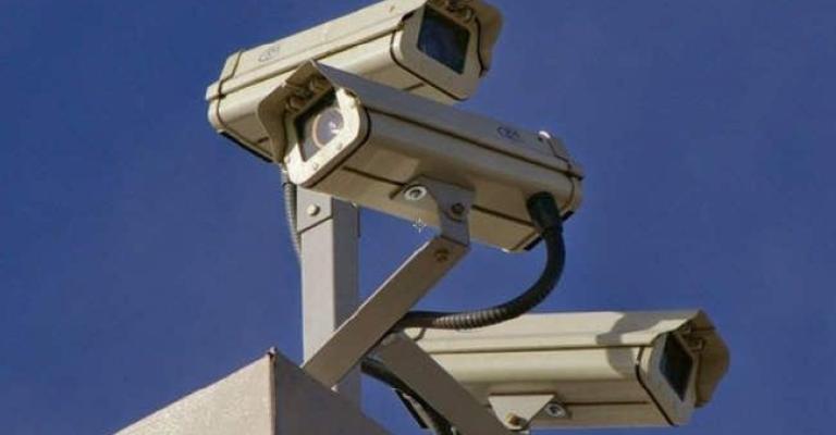 فريق أردني لتركيب الكاميرات بالأقصى فريق أردني لتركيب الكاميرات بالأقصى