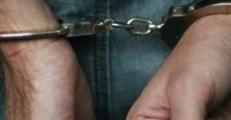 القبض على مطلوب بقضايا مخدرات القبض على مطلوب بقضايا مخدرات