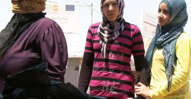 فرق شبابية للتوعية بمخاطر الزواج المبكر فرق شبابية للتوعية بمخاطر الزواج المبكر