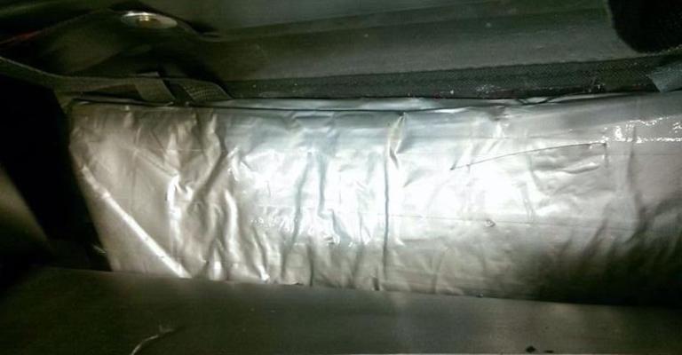 ضبط 2.5 كيلو كوكائين مع مسافر