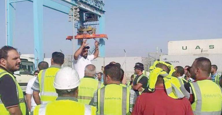 المرصد العمالي: توقيف عاملين في سلطة العقبة خلافا للدستور المرصد العمالي: توقيف عاملين في سلطة العقبة خلافا للدستور